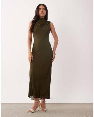 TFNC London Vestido Maxi De Gasa Con Cuello Alto Y Detalle De Pañuelo En -Verde - Multicolor
