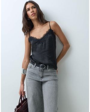 New Look Satin-camisole mit spitzenbesatz - Grau