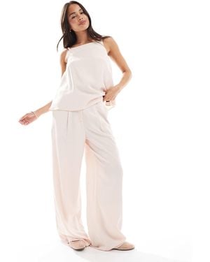 ASOS – elegante, lässig geschnittene hose mit geradem bein - Weiß