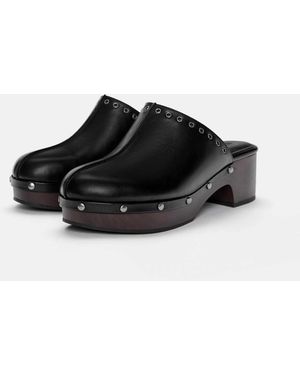 Pull&Bear – mit nieten besetzte clogs - Schwarz