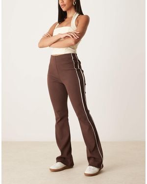 ASOS – gerippte schlaghose - Natur