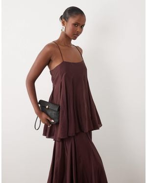 ASOS Premium gestuftes cami-maxikleid mit godet-rocksaum - Lila