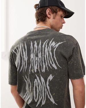 Nike T-shirt With Front And Back Graphics - Grey