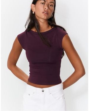 Stradivarius T-Shirt Basic Con Scollo A Barchetta - Viola