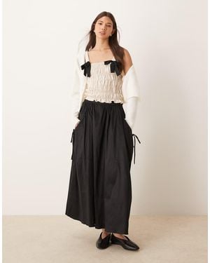 Glamorous Gonna Midi Voluminosa Nera - Neutro