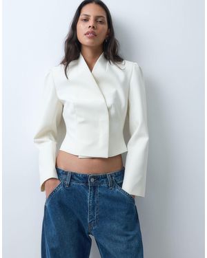 ASOS Blazer ajusté croisé cintré à la taille - Blanc