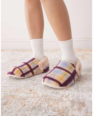 Crocs™ Cozzzy Fleece Slipper - Natural