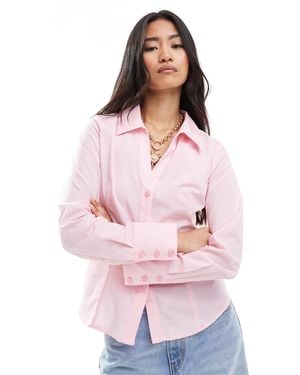 Miss Selfridge – figurbetonte popeline-hemdbluse - Pink