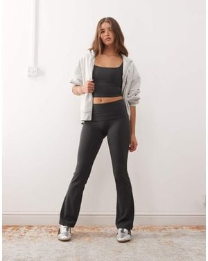 Weekday Mix And Match Yoga Seamless Stretch Flared leggings - Natural