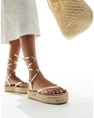 South Beach Sandali Espadrilles Flatform Dorati Con Borchie - Bianco