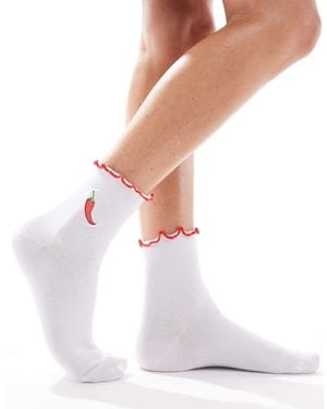 ASOS Calcetines Con Bordado De Guindilla Y Borde Ondulado De - Blanco