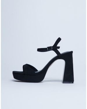TOPSHOP Faye Chunky Platform Heeled Sandals - White