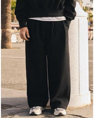 Bershka Bonded Pleated Volume jogger Trousers - Black