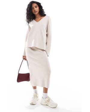 Object Structed V Neck Jumper Co-ord - White