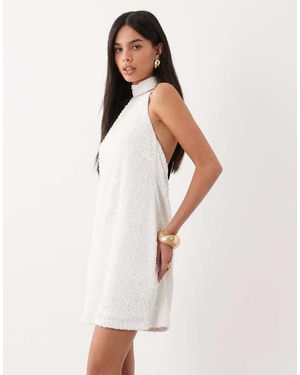 Threadbare Mini Jurk Met Lovertjes, Hoge Hals En Fluwelen Strikdetail - Wit