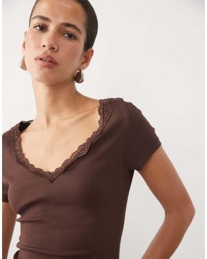 New Look Lace Trim V-neck Tee - Brown