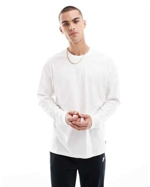 Nike Premium Essentials Long Sleeve T-Shirt - White