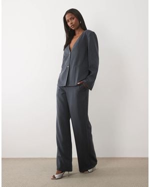 Vila Pantalon d'ensemble large ajusté à rayures fines - gris foncé chiné - Bleu