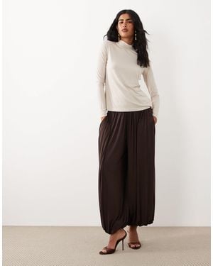 Iyal Jersey Cuffed Balloon Leg Pants - Black