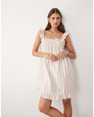 Wednesday's Girl Vestito Con Spalline Sottili Stile Babydoll Chiaro A Righe Con Maniche Con Volant - Neutro