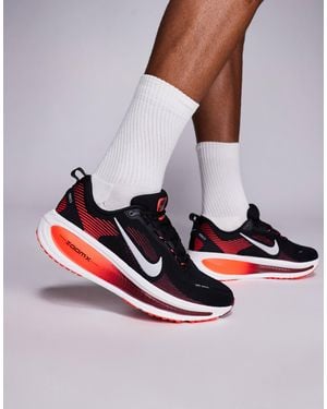 Nike Vomero 18 - baskets - et rouge - Gris