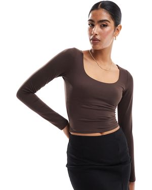 Hollister Top ajusté à manches longues et encolure dégagée - chocolat - Noir