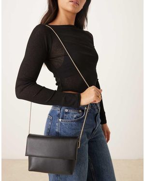 Mango Classic Cross Body Bag With Gold Chain - Black