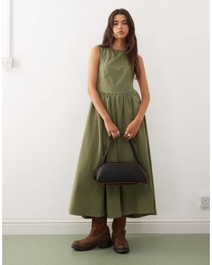 Reclaimed (vintage) Robe mi-longue en jean nouée dans le dos - vert olive délavé