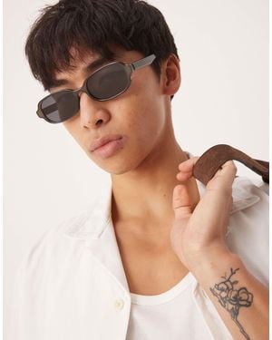 ASOS – schmale, eckige sonnenbrille im stil der 90er mit garuem gestell und gläsern - Grau