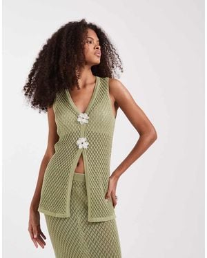 Pretty Lavish Chaleco De Traje Largo Verde Con Broche De Flor De Punto Pointelle De (Parte De Un Conjunto)