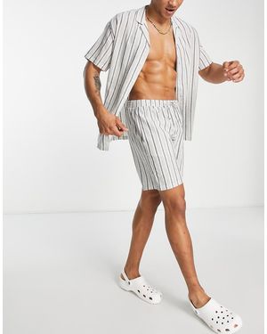 South Beach Linen Blend Shorts - White