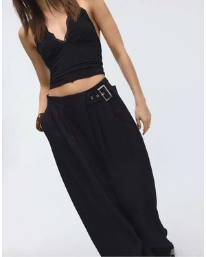 Stradivarius Flowing Trousers With A Buckle - Black