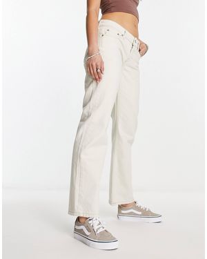 Weekday – arrow – tief sitzende jeans mit geradem schnitt - Weiß