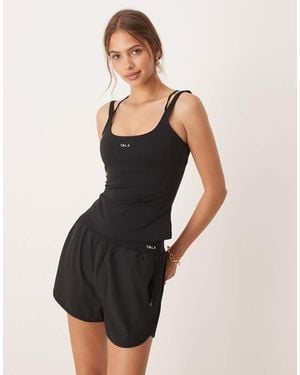 Tala Camiseta Deportiva Negra De Tirantes Con Detalle De Tiras Skinluxe De - Negro