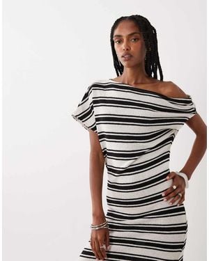 ASOS Off Shoulder Midi Dress With Pleat - Multicolour