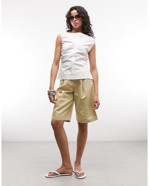 & Other Stories Linen Blend Longline Bermuda Shorts With Belt - Green
