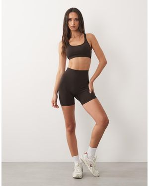 4505 Seamless Light Support Sports Bra With Removable Padding - Natural