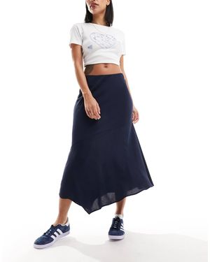 Weekday – marita – asymmetrischer satin-midirock - Blau