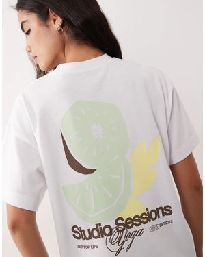 4505 Oversized Heavyweight Quick Dry Cotton T-shirt With Studio Fruit Print - White