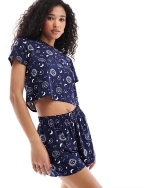 Loungeable – kurzes pyjama-set mit himmels-muster - Blau