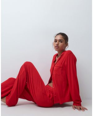 ASOS Superweiches pyjama-set aus viskose mit langärmligem hemd und hose - Rot
