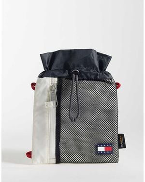Tommy Hilfiger Outdoors Sacoche Cross Body Bag - Grey