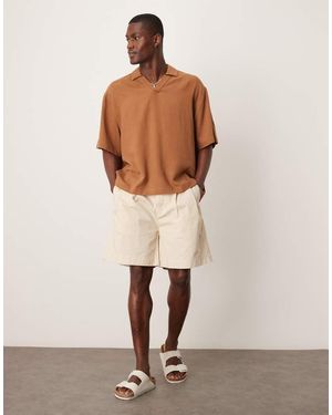 SELECTED Pantalones Cortos Chinos Beis Con Pinzas De -Neutro