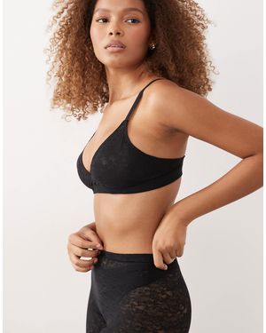 Spanx Supersmooth Day To Date Night Invisible Lace Bralette - Black