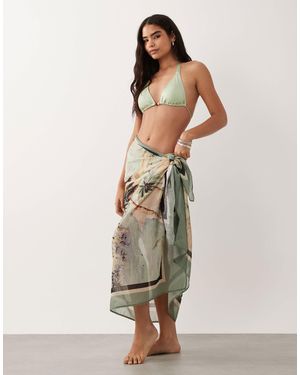 ASOS – poppy – maxi-sarong aus transparenter baumwolle mit postkartenprint - Natur