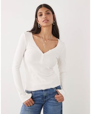 Monki – langärmliges henley-oberteil - Weiß