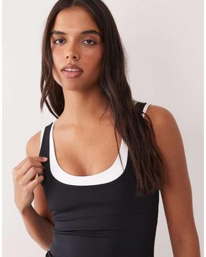 4505 Canotta Active A Doppio Strato Con Scollo Rotondo, Reggiseno Interno E Imbottitura Estraibile - Blu