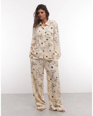 ASOS Geweven Modal Pyjamaset Met Lange Mouwen En Cocktailprint - Wit