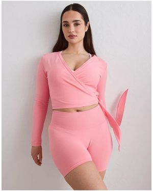 Aim'n Vormgevende Naadloze Top Met Lange Mouwen En Overslag - Roze