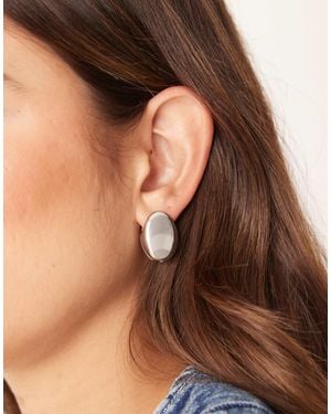 ASOS Clicker Stud Earrings With Clean Oval Design - Brown